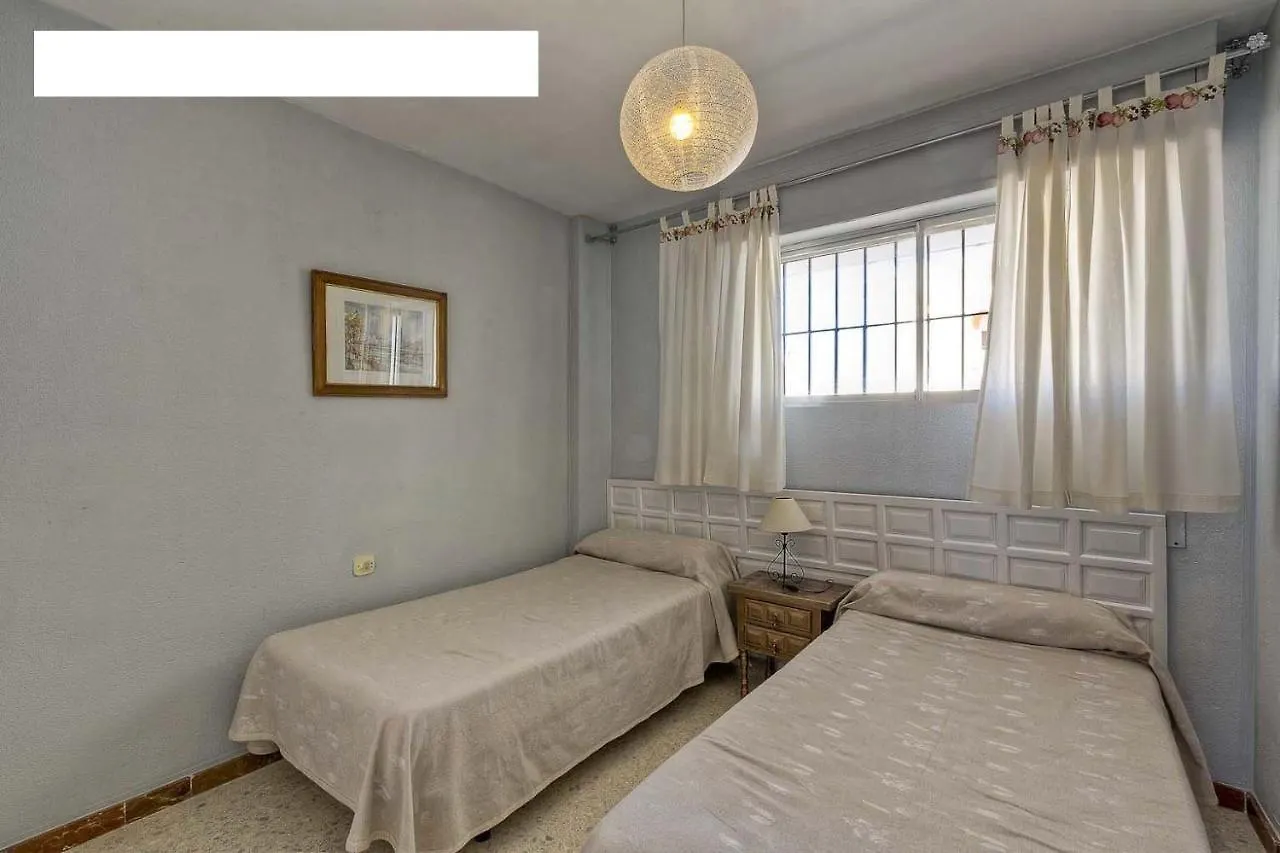 Precioso Apartamento Frontal Al Mar ネルハ アパート