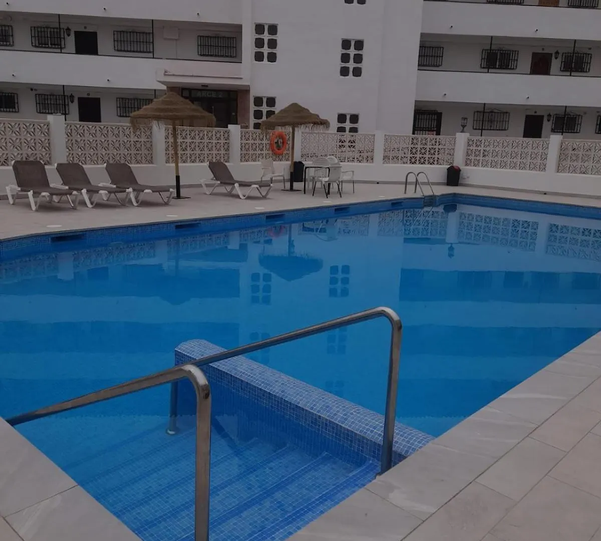 Precioso Apartamento Frontal Al Mar Nerja Apartment